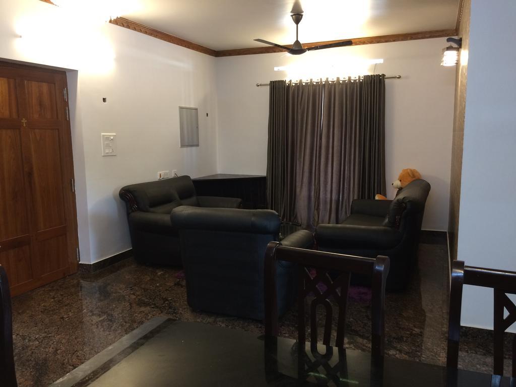 Beersheba Three Bed Room A/C Apartments Thiruvananthapuram Exterior foto